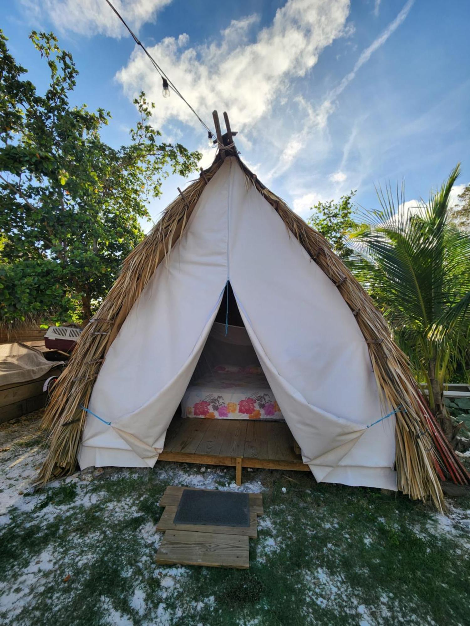 Saona Lodge Mano Juan Bagian luar foto