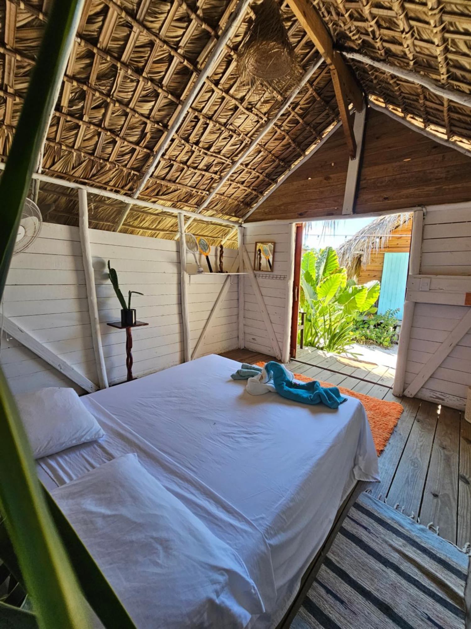 Saona Lodge Mano Juan Bagian luar foto