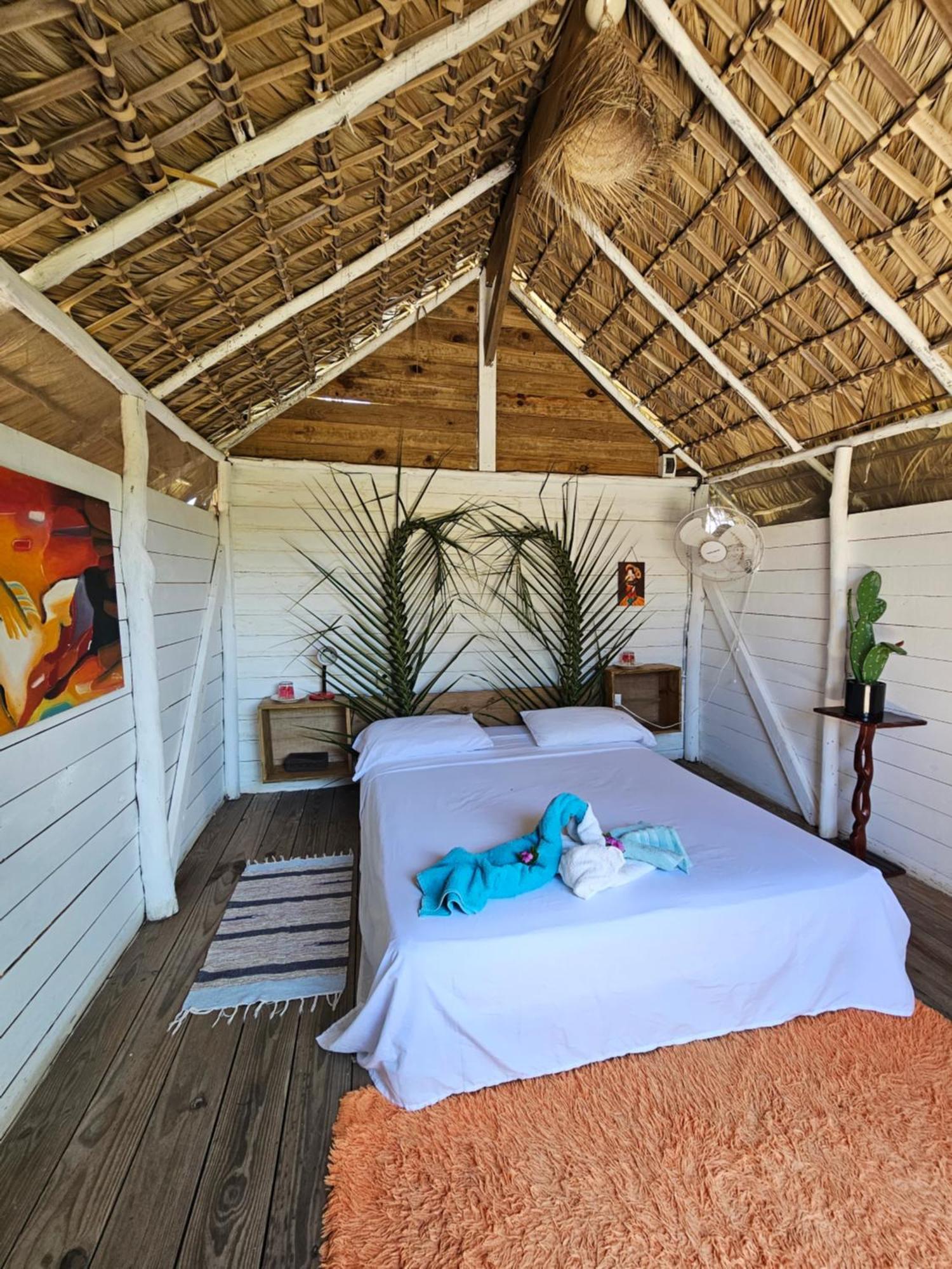 Saona Lodge Mano Juan Bagian luar foto